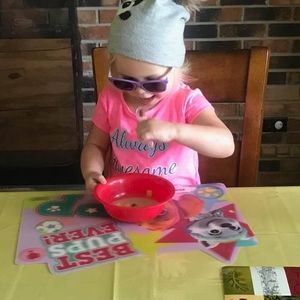 Meet your Posher, Dayna